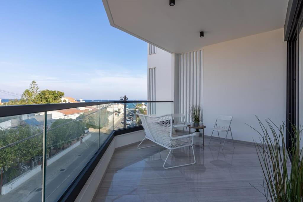 Thalassa 2-Bedroom Apartment In Larnaca Exterior foto